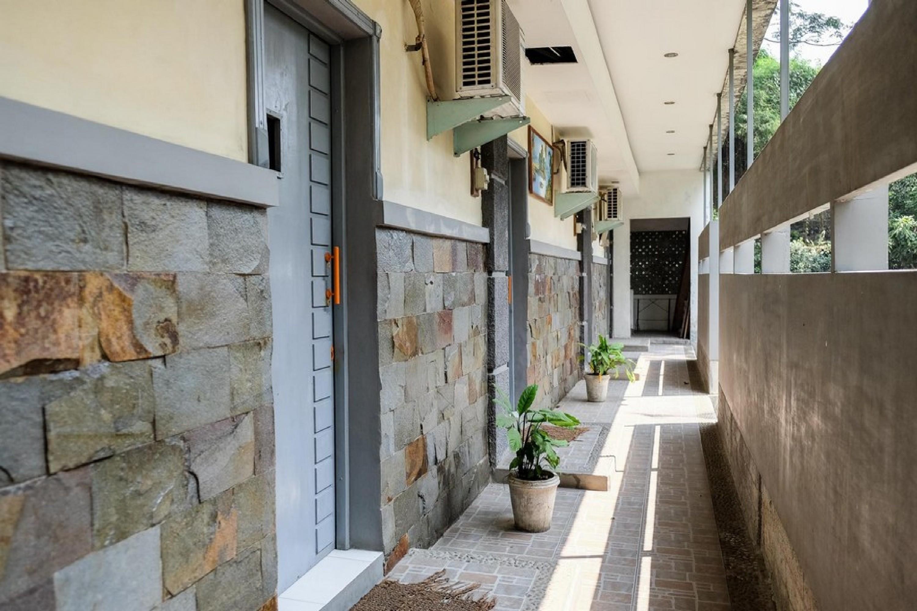 RedDoorz Plus near Jalan Baru Bogor Zewnętrze zdjęcie